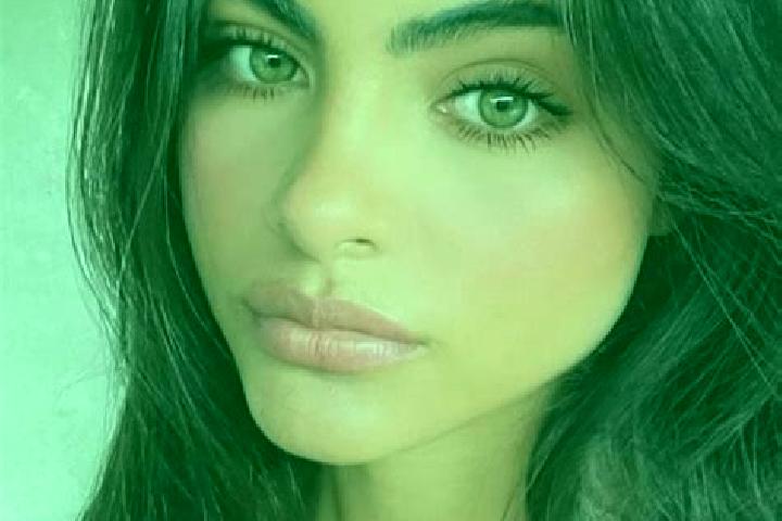 Victoria, 24, a brunette hazel-eyed latina companion based in Djebilet Rosfa. Offering Tantra, Fetish, Dinner Date, CIM, Prostate Massage. Available for inca...