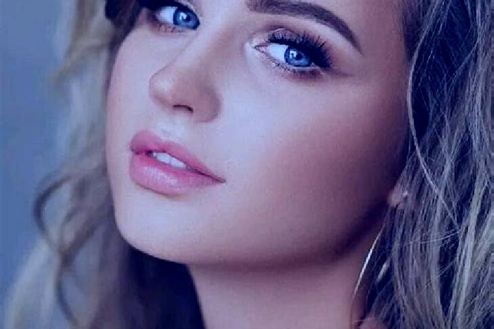 Victoria, 24, a dark blonde blue-eyed asian companion based in Ezzhiliga. Offering Tantra, Duos, Party Girl, BDSM. Available for incall and outcall, overnigh...