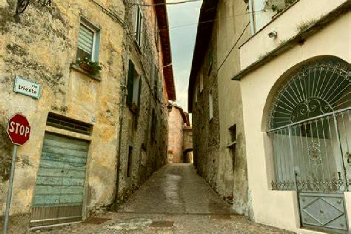 Victoria, 24 — Escort in Cassano Valcuvia, Italy