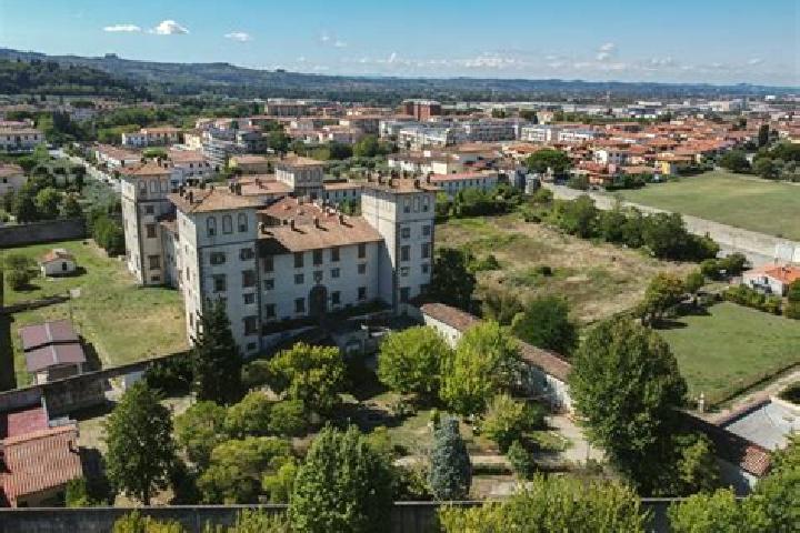 Victoria, 24 — Escort in Montelupo Fiorentino, Italy