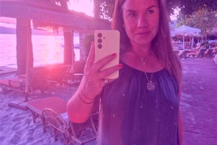 Victoria, 24 — Escort in Sahilkoey, Turkey