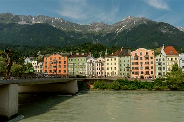 Victoria, 24 — Escort in Seggauberg, Austria
