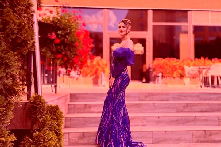 Victoria, 24 — Escort in Verendin, Romania