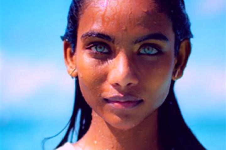 Victoria, 25, a auburn blue-eyed indian companion based in Sobradiel. Offering GFE, Tantra, Striptease. Available for incall and outcall, day and evening dates.