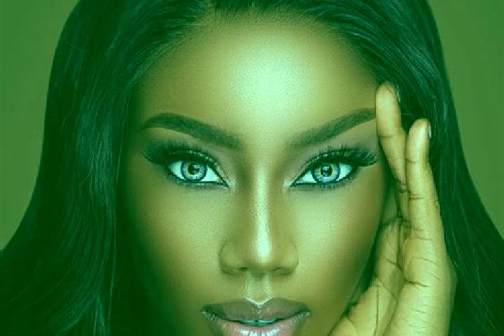 Victoria, 25, a brunette blue-eyed ebony companion based in Rosscarrock. Offering Duos, OWO, Dinner Date. Available for incall and outcall, overnight booking...