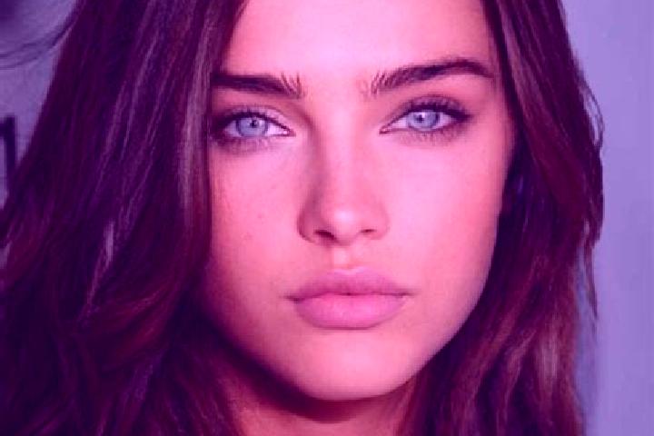 Victoria, 25, a brunette dark-eyed asian companion based in Villaconancio. Offering Massage, Prostate Massage, Party Girl, Girlfriend Experience, Travel Comp...