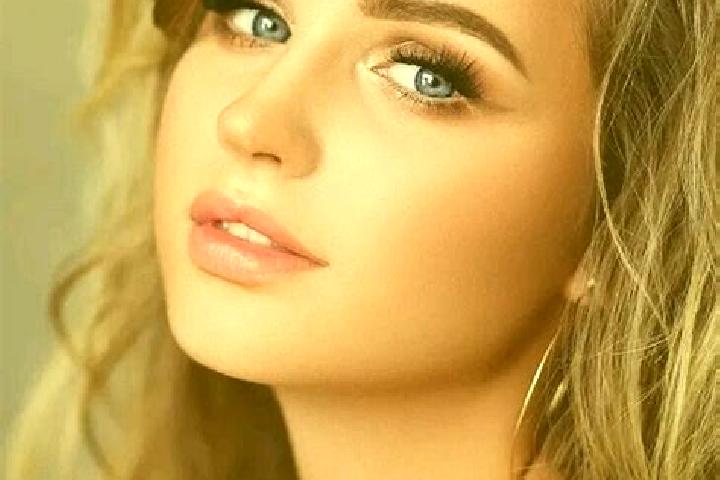 Victoria, 25, a dark blonde blue-eyed ebony companion based in Acevedo. Offering Striptease, Tantra, Couples. Available for incall and outcall, overnight boo...