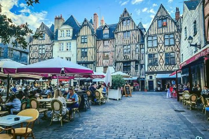 Victoria, 25 — Escort in Champsac, France