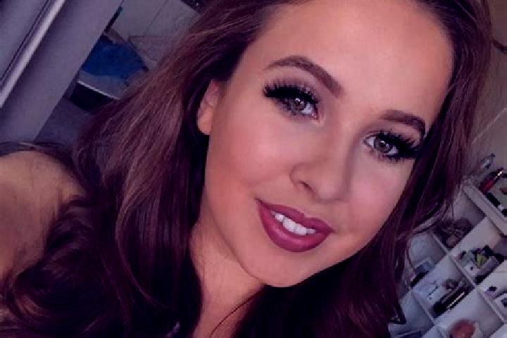 Victoria, 26, a auburn amber-eyed slavic companion based in Agua Azul. Offering Overnight, Prostate Massage, Party Girl, OWO, Travel Companion. Available for...