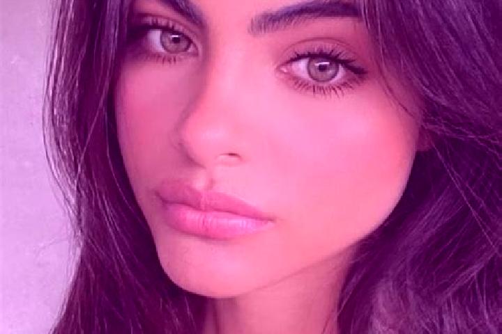 Victoria, 26, a brunette dark-eyed middle eastern companion based in Ontonagon. Offering GFE, Roleplay, Duos. Available for incall and outcall, day and eveni...