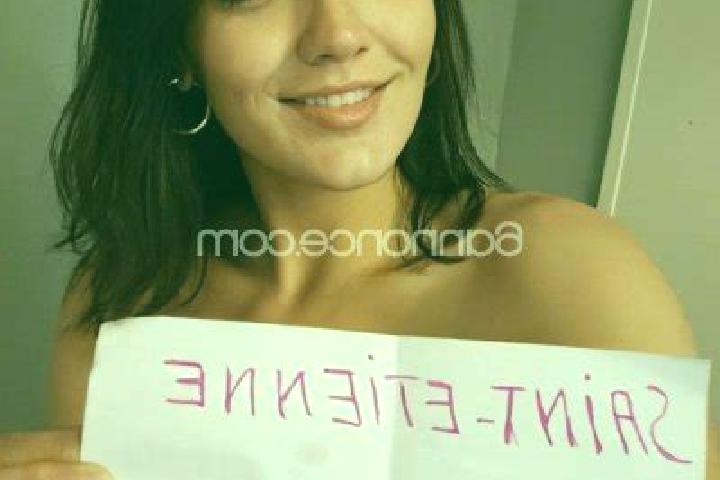 Victoria, 26 — Escort in Fontaine-Heudebourg, France