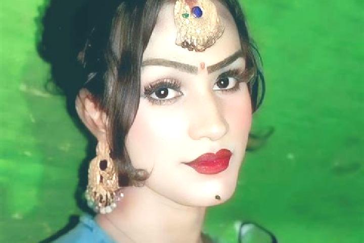 Victoria, 26 — Escort in Parshadepur, India