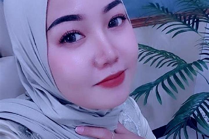 Victoria, 26 — Escort in Pemangkat, Indonesia