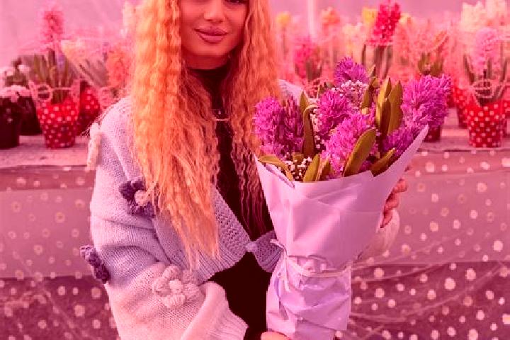 Victoria, 26 — Escort in Scoarta, Romania