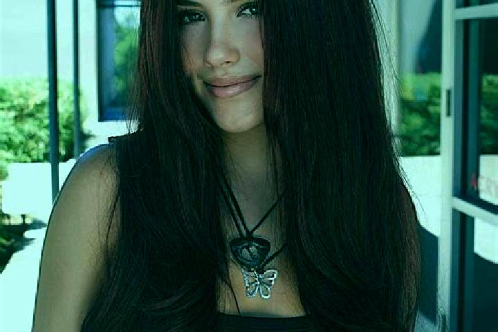 Victoria, 27, a auburn dark-eyed caucasian companion based in Lucena del Cid. Offering Prostate Massage, Roleplay, Party Girl. Available for incall and outca...