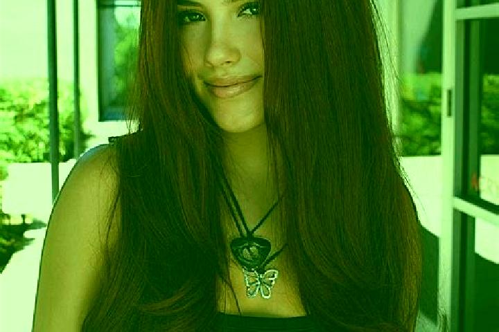 Victoria, 27, a auburn dark-eyed european companion based in Lucito. Offering Tantra, GFE, 69, A-Level. Available for incall and outcall, day and evening dates.