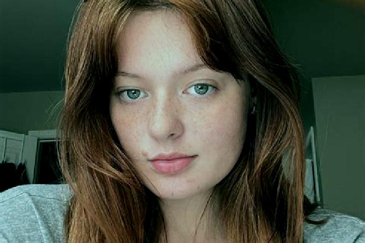 Victoria, 27, a auburn grey-eyed mediterranean companion based in Estacion Corral. Offering Fetish, CIM, OWO, 69, Travel Companion. Available for incall and ...