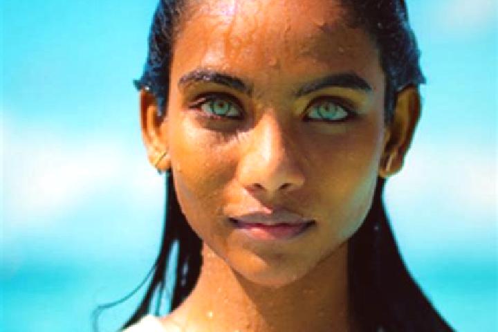 Victoria, 27, a black blue-eyed indian companion based in Rocchetta Ligure. Offering Party Girl, BDSM, Overnight. Available for incall and outcall, day and e...