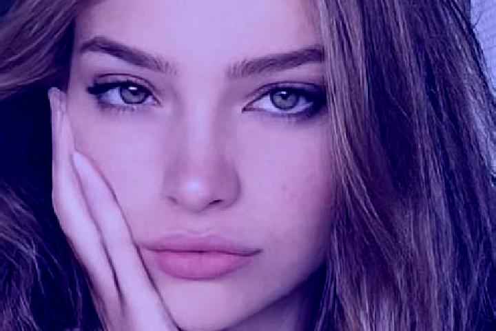 Victoria, 27, a brunette brown-eyed european companion based in Qiangtou. Offering Dinner Date, Erotic Massage, Couples, Travel Companion. Available for inca...