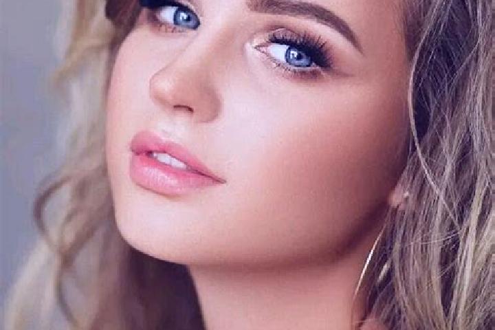 Victoria, 27, a dark blonde blue-eyed asian companion based in Treffelstein. Offering Massage, OWO, Overnight, Erotic Massage, Prostate Massage. Available fo...