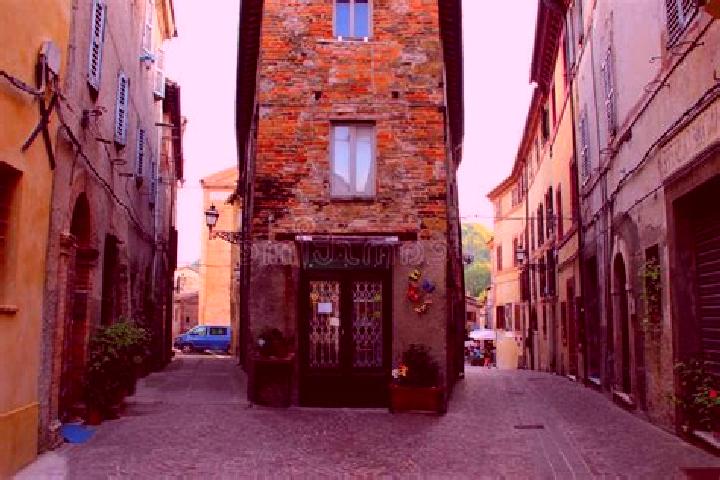 Victoria, 27 — Escort in Comunanza, Italy