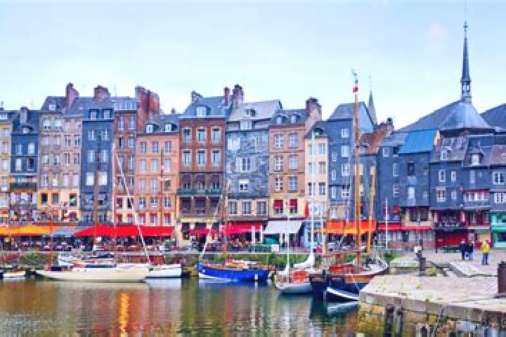 Victoria, 27 — Escort in Gonneville-sur-Honfleur, France