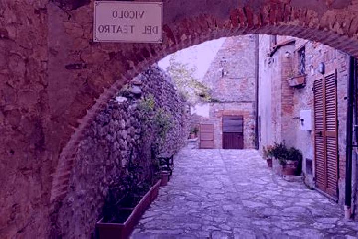Victoria, 27 — Escort in Monteleone di Puglia, Italy