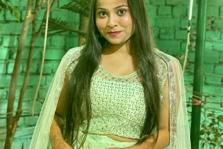 Victoria, 27 — Escort in Roorkee, India