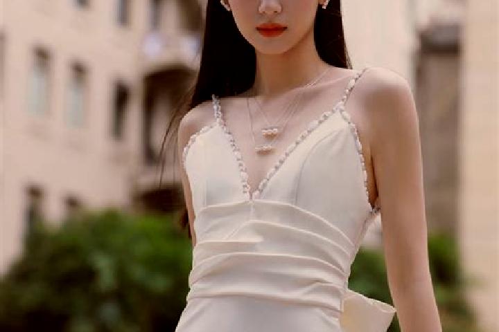 Victoria, 27 — Escort in Zhouxiang, China
