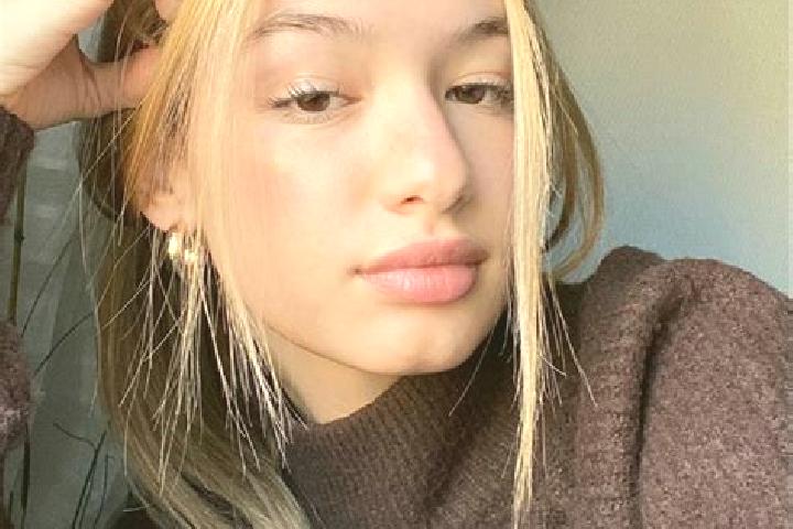 Victoria, 28, a blonde brown-eyed mediterranean companion based in Viarigi. Offering Party Girl, Couples, Duos. Available for incall and outcall, overnight b...