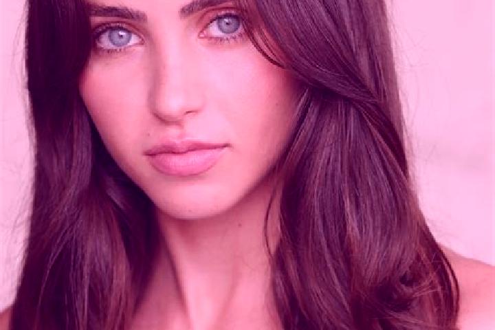Victoria, 28, a brunette dark-eyed indian companion based in Go Dau. Offering Erotic Massage, Tantra, 69, Prostate Massage, Fetish. Available for incall and ...