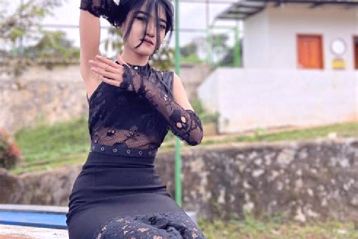 Victoria, 28 — Escort in A yi Take, China