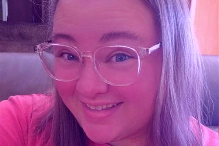 Victoria, 28 — Escort in Kinsley, United States