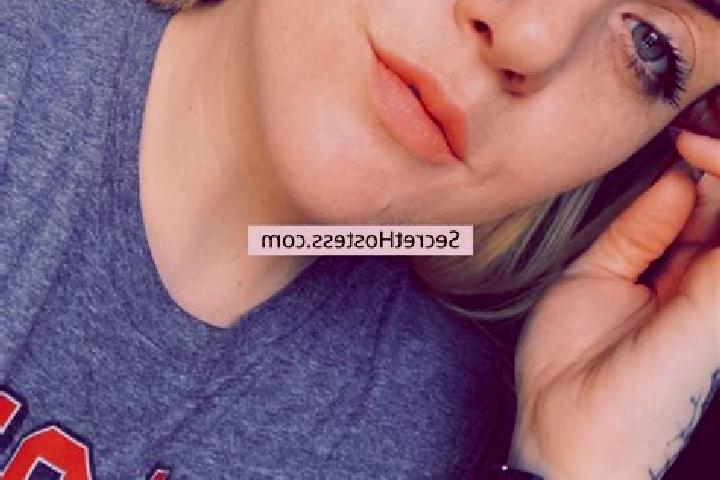 Victoria, 28 — Escort in Oak Brook, United States