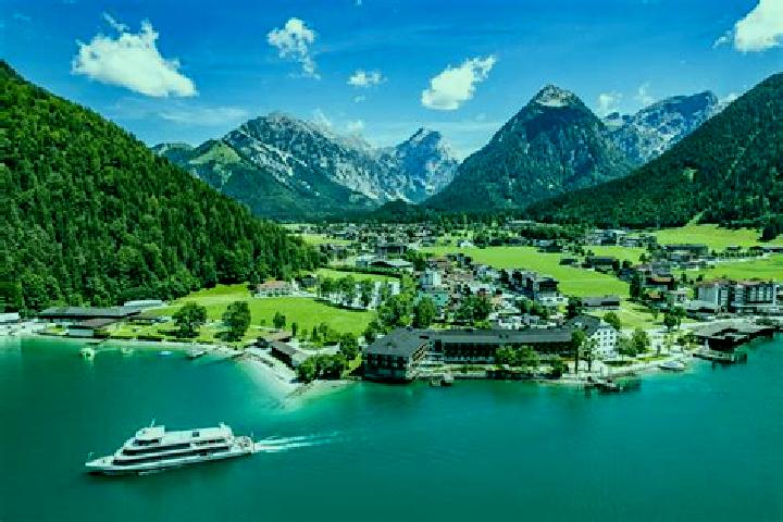 Victoria, 28 — Escort in Pertisau, Austria