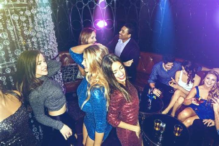 Victoria, 29, a auburn brown-eyed caucasian companion based in Argenton-les-Vallees. Offering Striptease, Party Girl, Tantra, Roleplay, Domination. Available...