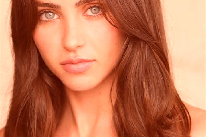 Victoria, 29, a auburn brown-eyed slavic companion based in Ridge. Offering Fetish, Duos, 69. Available for incall and outcall, day and evening dates.
