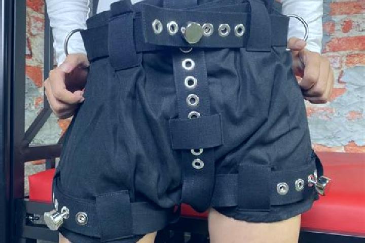 Victoria, 29, a auburn hazel-eyed latina companion based in Keyi. Offering Fetish, Deep French Kissing, BDSM. Available for incall and outcall, day and eveni...