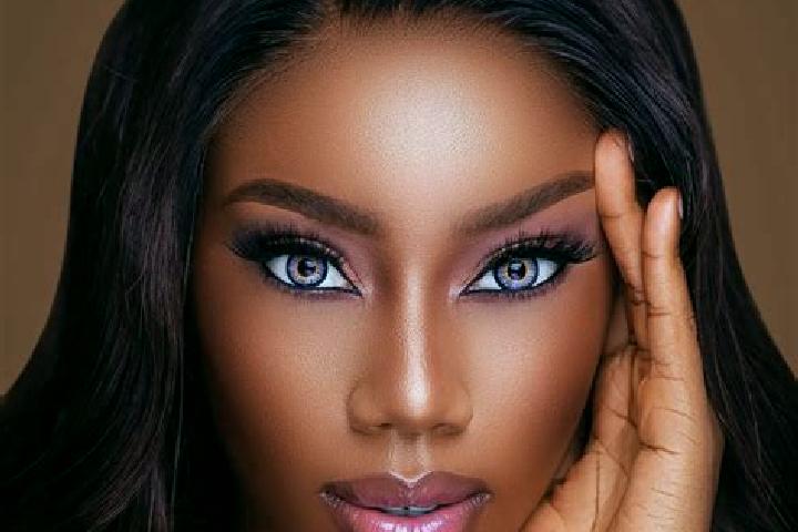 Victoria, 29, a dark blonde blue-eyed ebony companion based in Taman Dusun Setia. Offering Roleplay, Duos, BDSM, Deep French Kissing. Available for incall an...