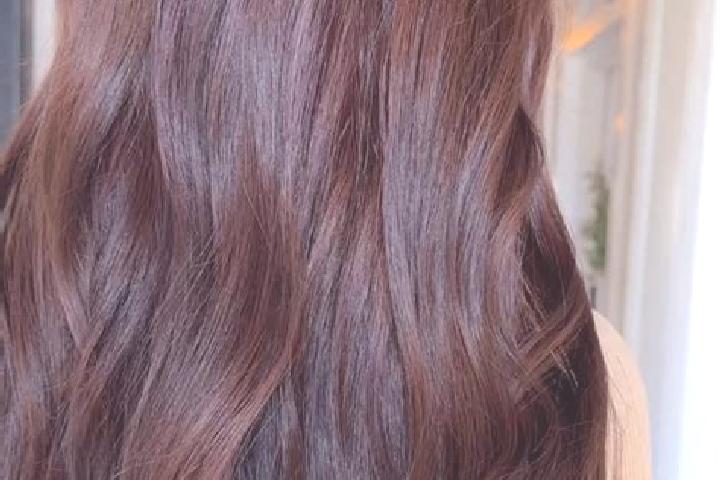 Victoria, 29, a red brown-eyed mediterranean companion based in Diamondville. Offering Fetish, Dinner Date, BDSM. Available for incall and outcall, overnight...