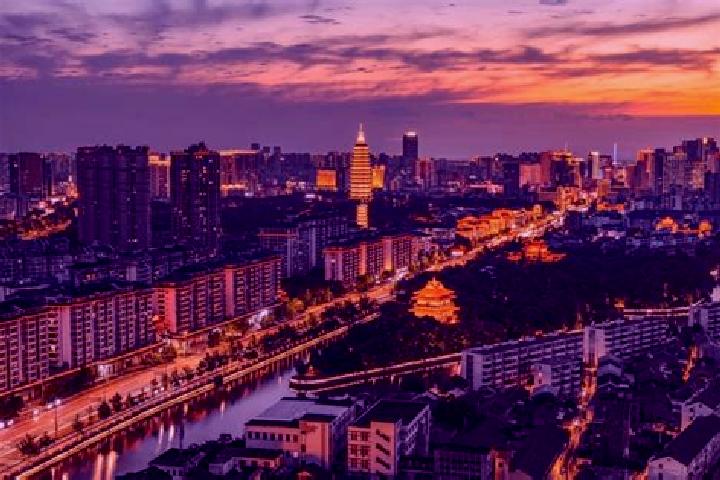Victoria, 29 — Escort in Zhongyang, China