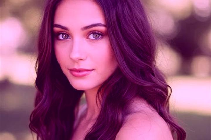 Victoria, 30, a brunette hazel-eyed mixed companion based in Chambord. Offering Massage, Couples, Girlfriend Experience, Travel Companion. Available for inca...