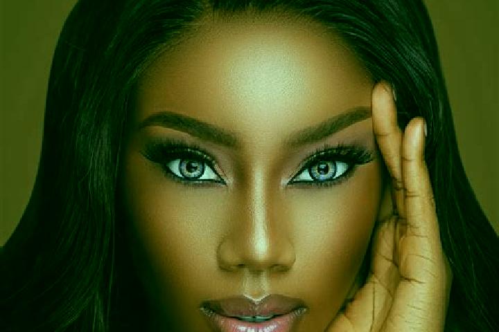Victoria, 30, a red blue-eyed ebony companion based in Arcadia. Offering Party Girl, A-Level, 69, Striptease, Tantra. Available for incall and outcall, day a...