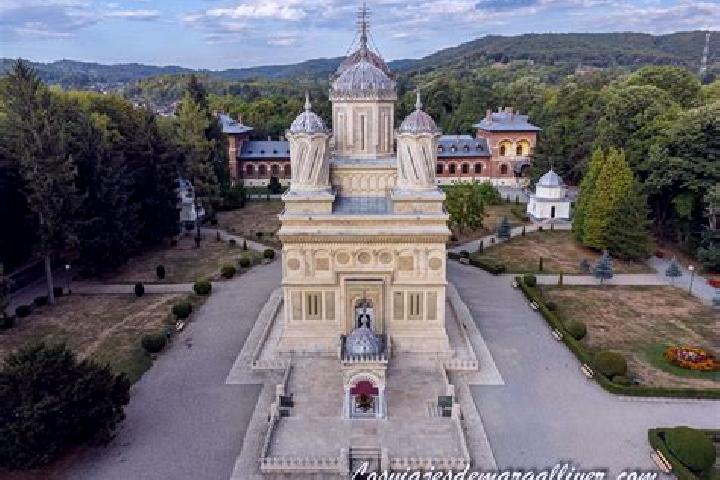 Victoria, 30 — Escort in Albestii de Arges, Romania
