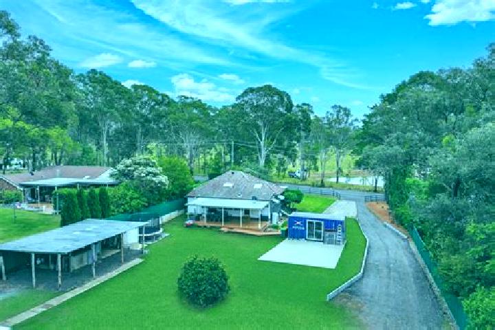 Victoria, 30 — Escort in Belimbla Park, Australia