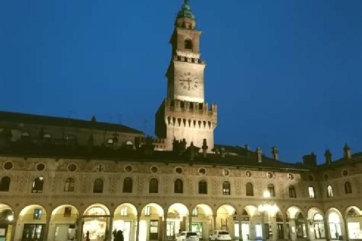 Victoria, 30 — Escort in Carpaneto Piacentino, Italy