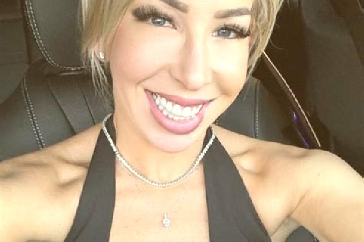 Victoria, 30 — Escort in Latham, Australia