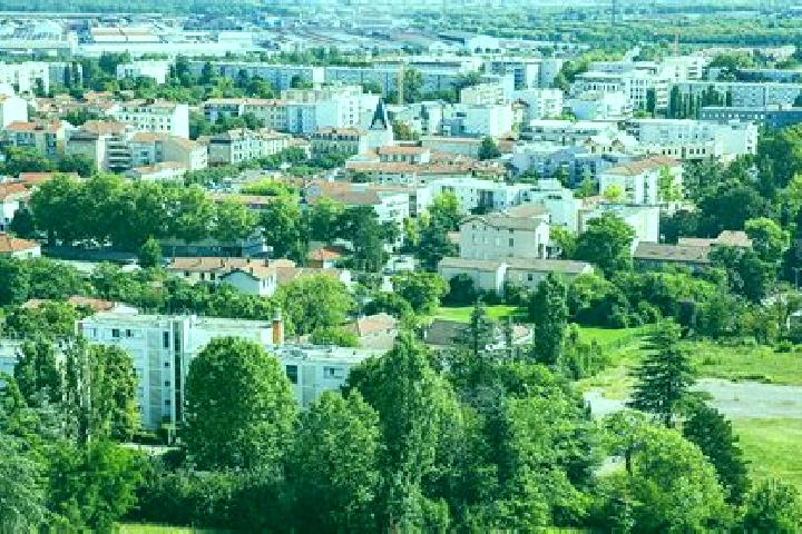 Victoria, 30 — Escort in Venissieux, France