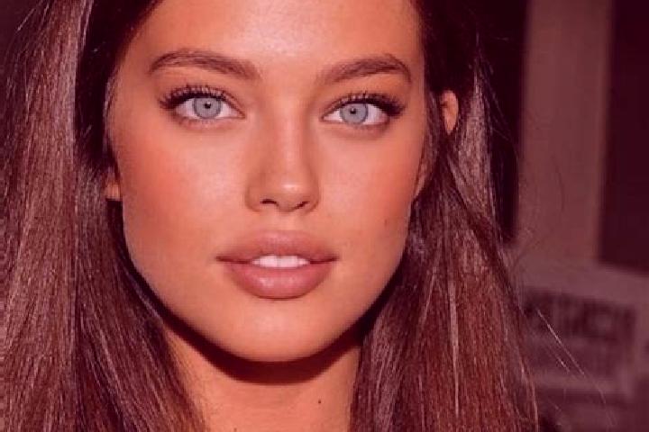 Victoria, 31, a chestnut green-eyed caucasian companion based in Villedieu-la-Blouere. Offering 69, Massage, Duos. Available for incall and outcall, overnigh...