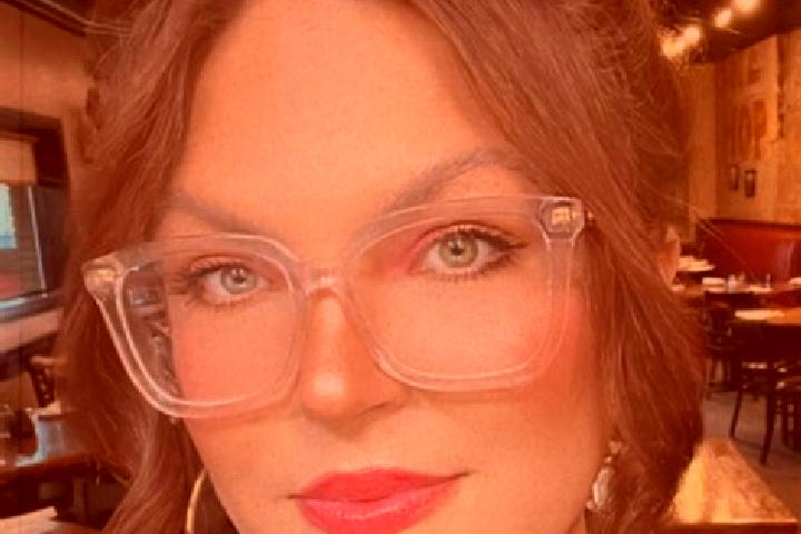 Victoria, 31 — Escort in Blissfield, United States